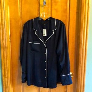 NWT Banana Republic polyester satin navy top